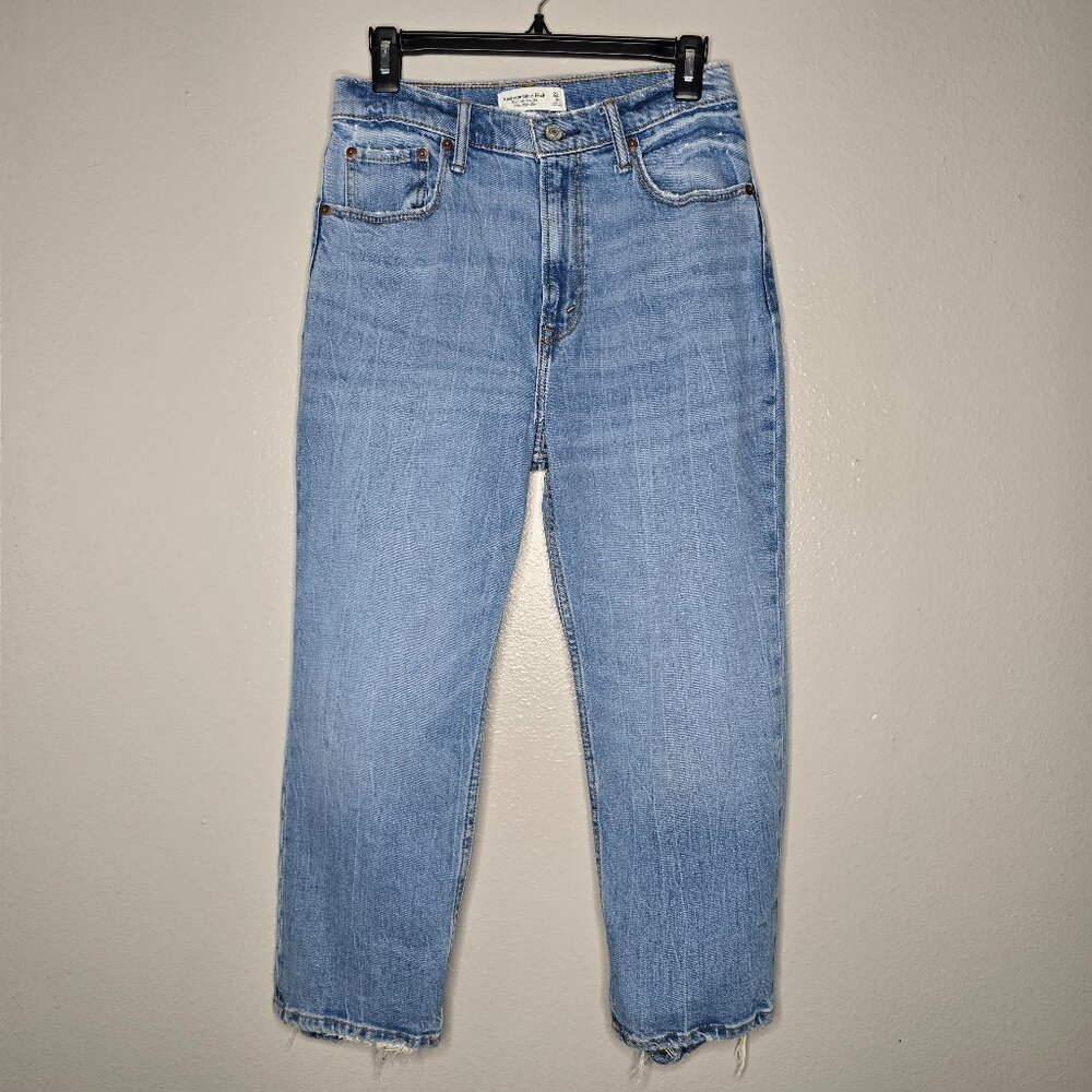 Abercrombie & Fitch The Ankle Straight Ultra High Rise Jeans Distressed Size 29